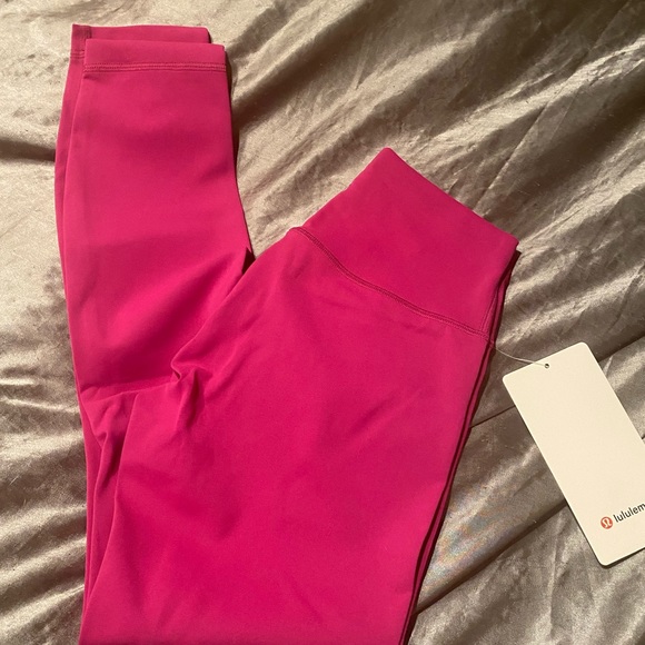 Lululemon Wunder train 25" - Picture 3 of 4